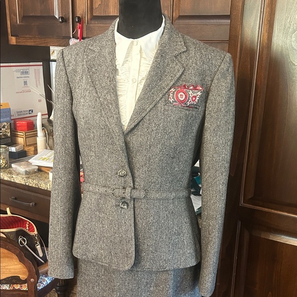 Vintage Sz 16 Grey Tweed Belted Skirt Suit GVC - Picture 2 of 3
